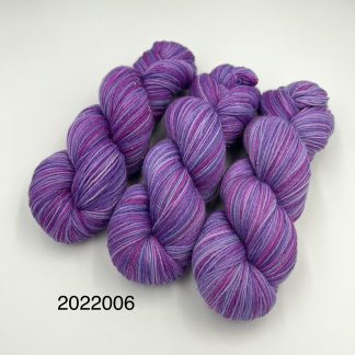 2022006 - 4 Ply Hand Dyed Sparkle Yarn