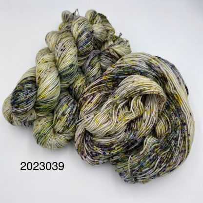 2023039 - 4 Ply Hand Dyed Sock Yarn