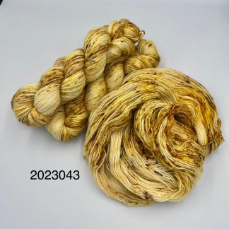 2023043 - 4 Ply Hand Dyed Sock Yarn