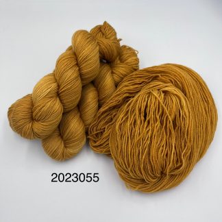 2023055 - 4 Ply Hand Dyed Sock Yarn