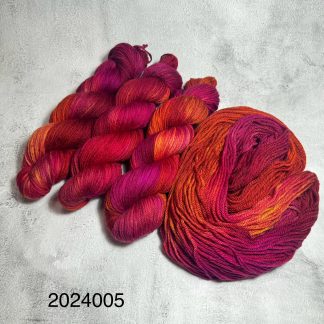 2024005 - 8 Ply Hand Dyed Yarn