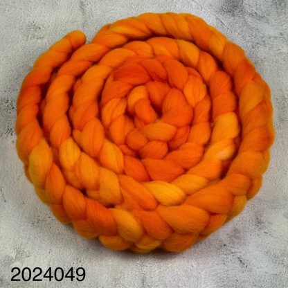 2024049 - Hand Dyed Fine Merino Combed Top