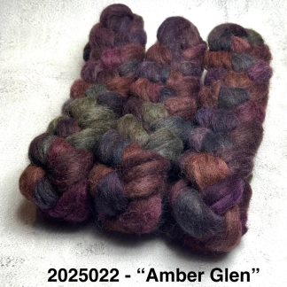 2025022 - Hand Dyed Alpaca Roving 100g - "Amber Glen"